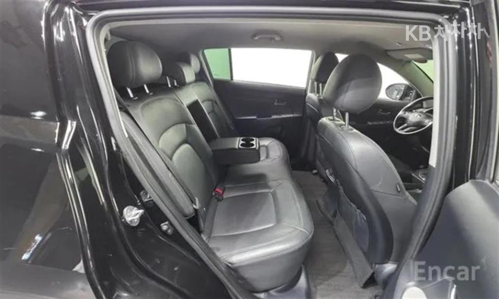 Kia Sportage — miniaturë 17
