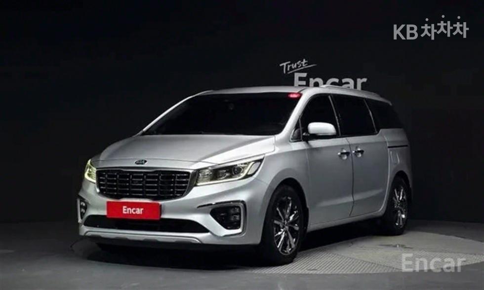Kia Carnival 9인승 2.2 디젤 노블레스 — foto 1
