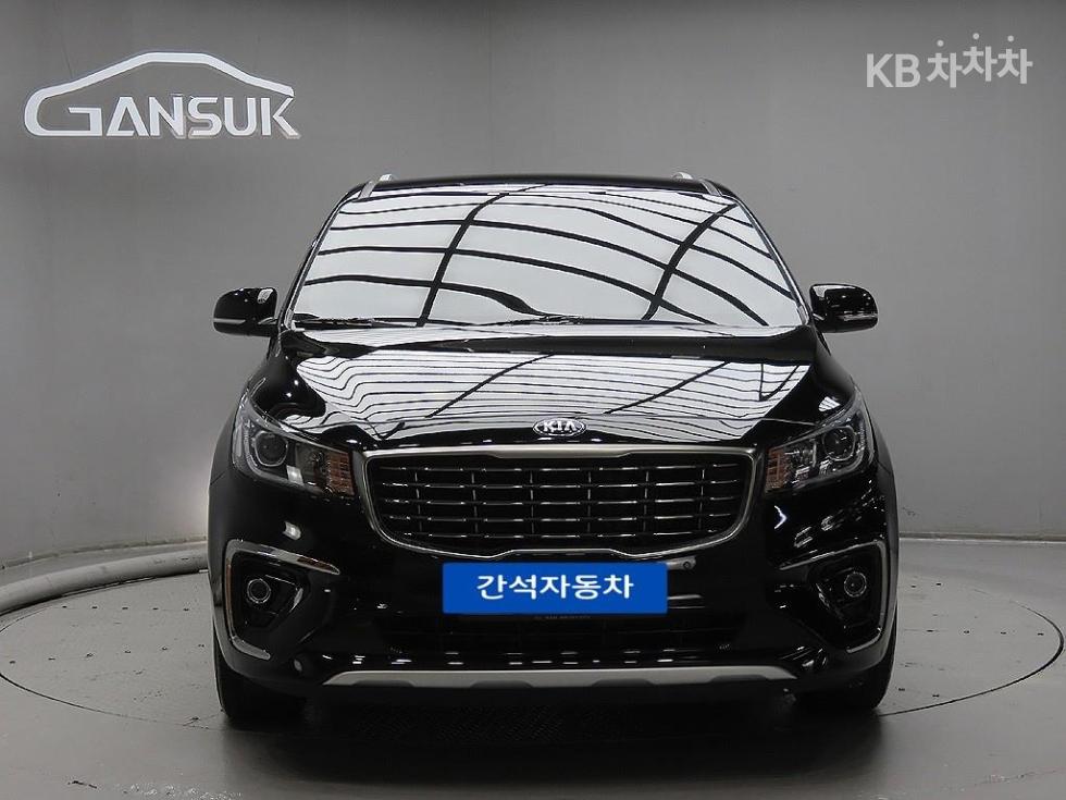 Kia Carnival 9인승 2.2 디젤 럭셔리 — foto 1