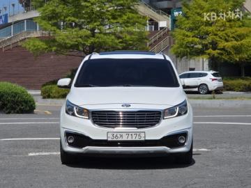 Kia Carnival 9인승 2.2 디젤 프레스티지 — foto 1