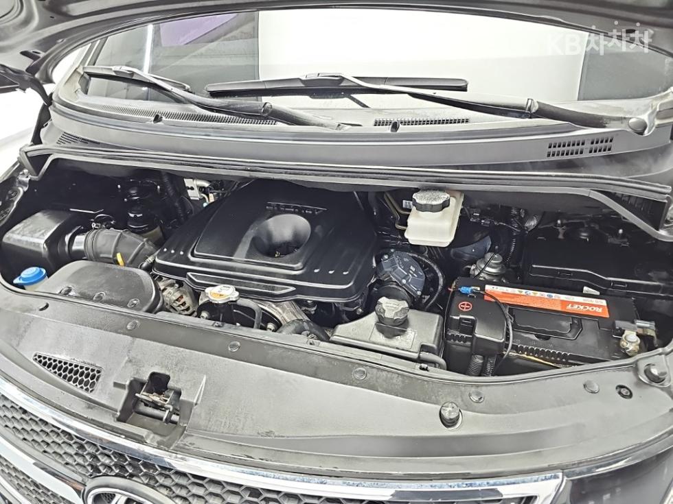Hyundai Starex — miniaturë 5