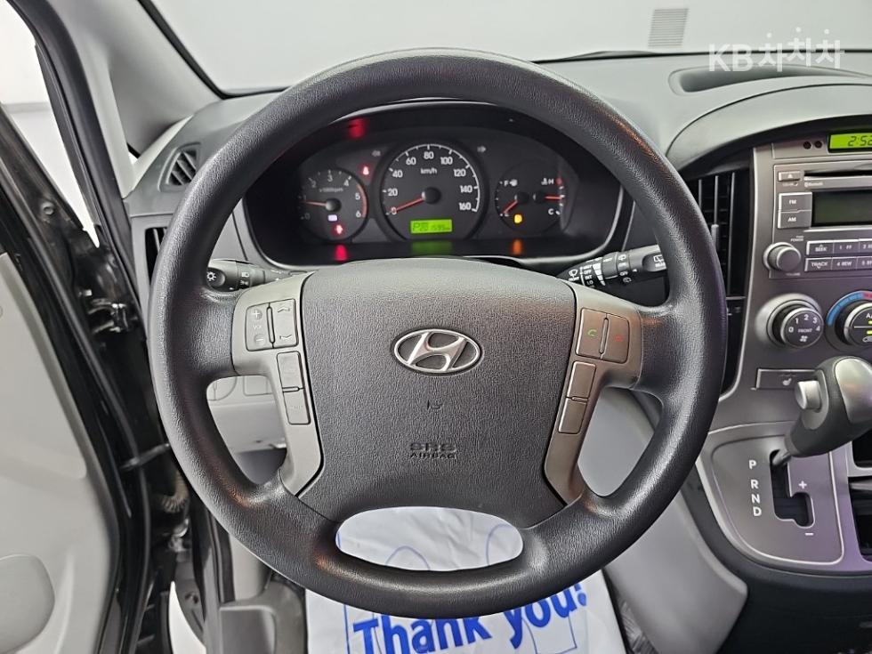 Hyundai Starex — miniaturë 9