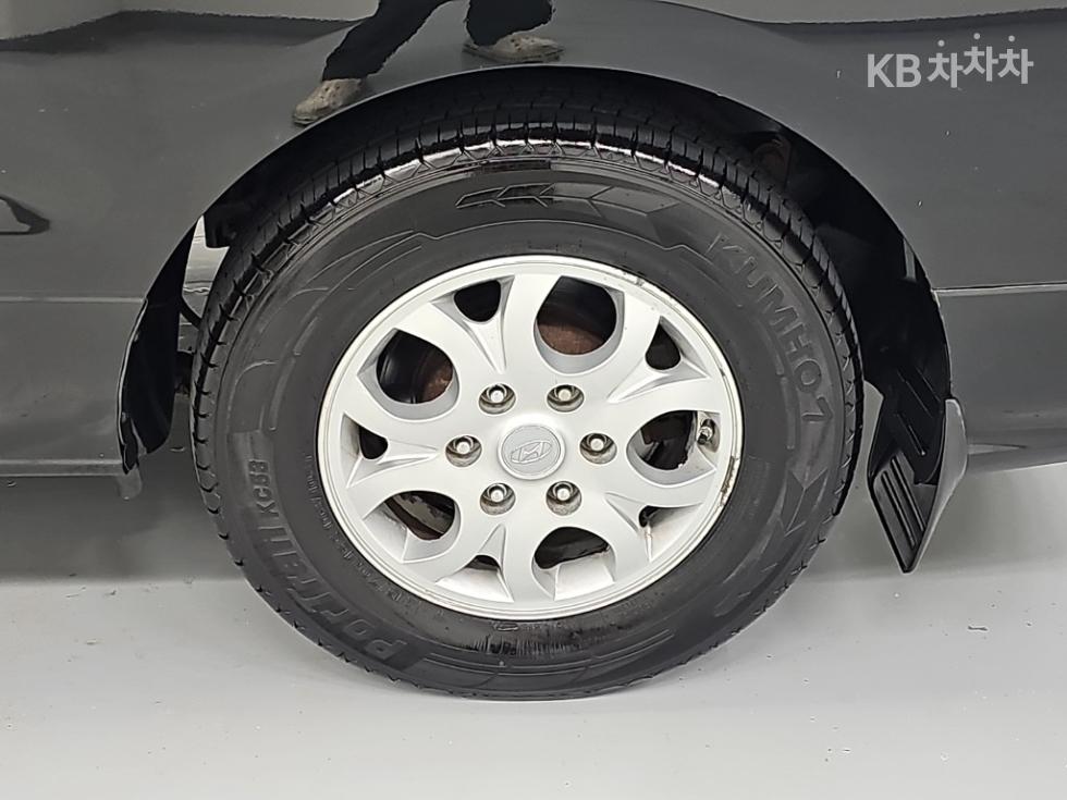 Hyundai Starex — miniaturë 18