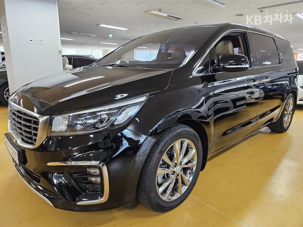 Kia Carnival — miniaturë 6