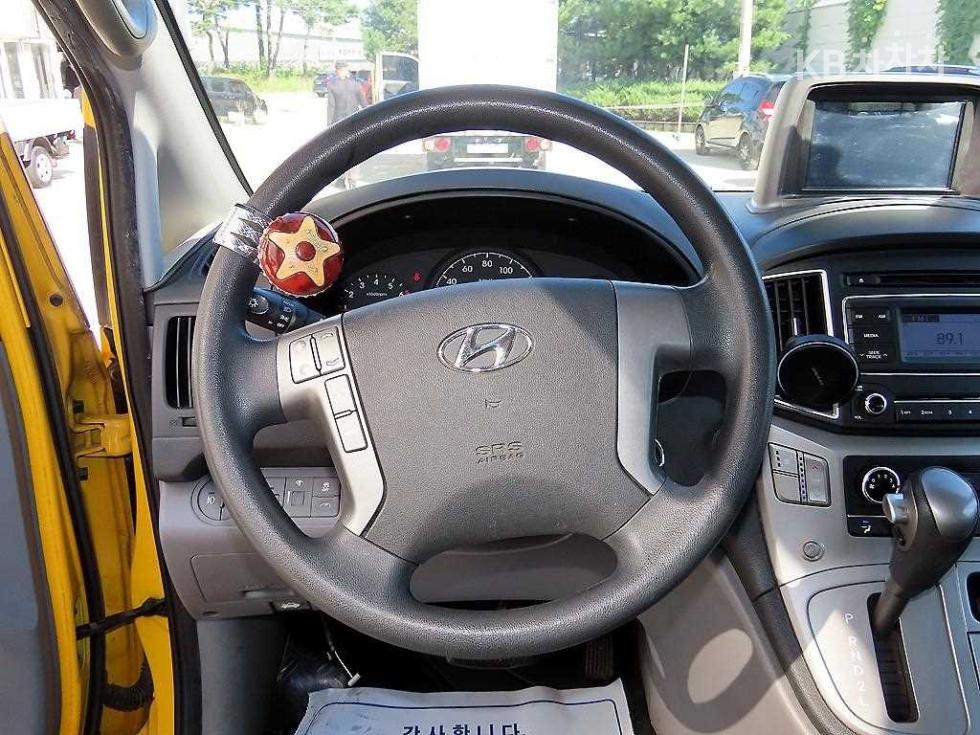 Hyundai Starex — miniaturë 9