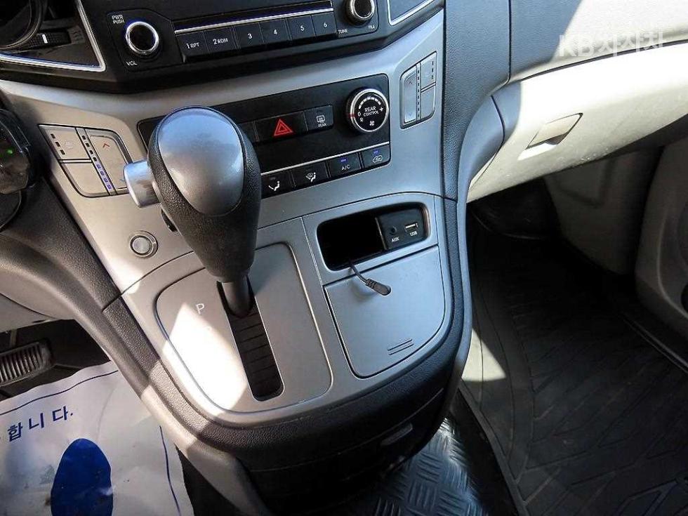 Hyundai Starex — miniaturë 11