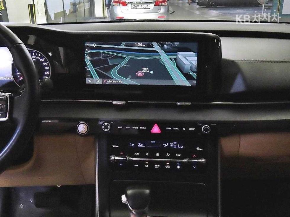 Kia Carnival — miniaturë 11