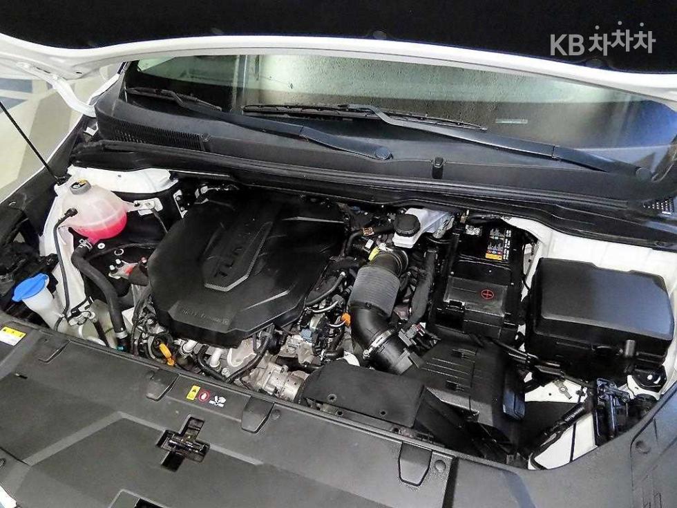 Kia Carnival — miniaturë 19