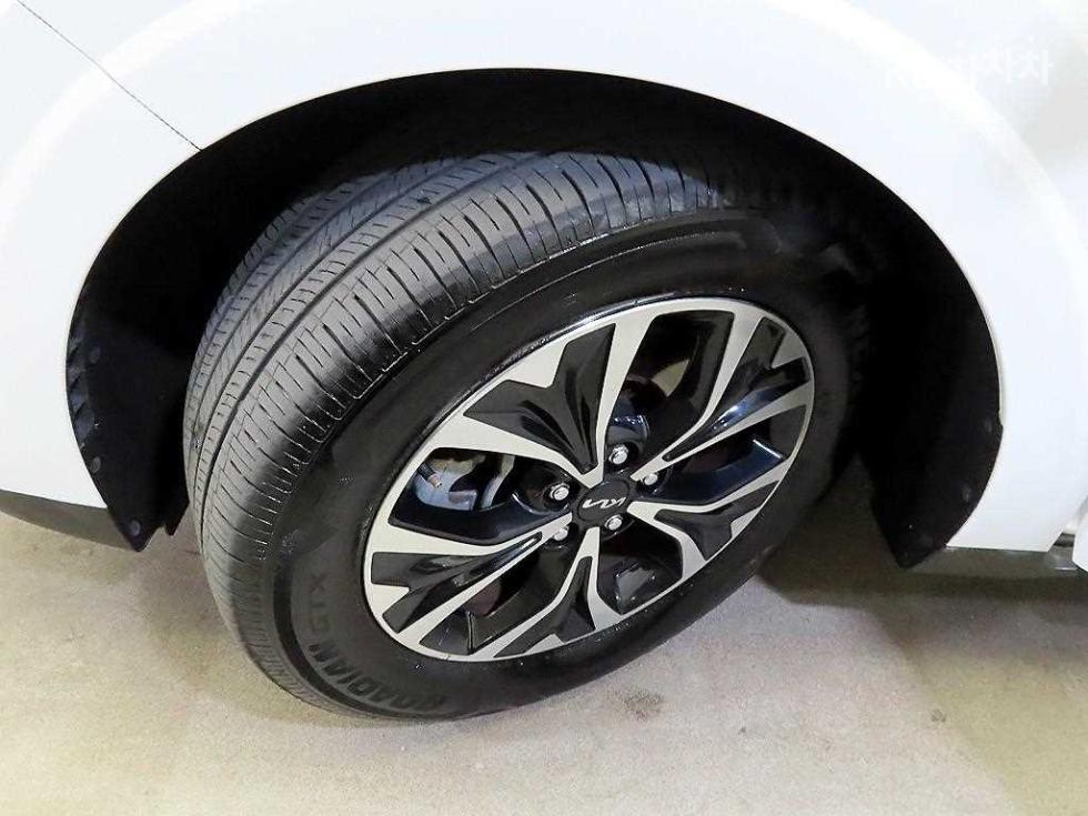 Kia Carnival — miniaturë 20