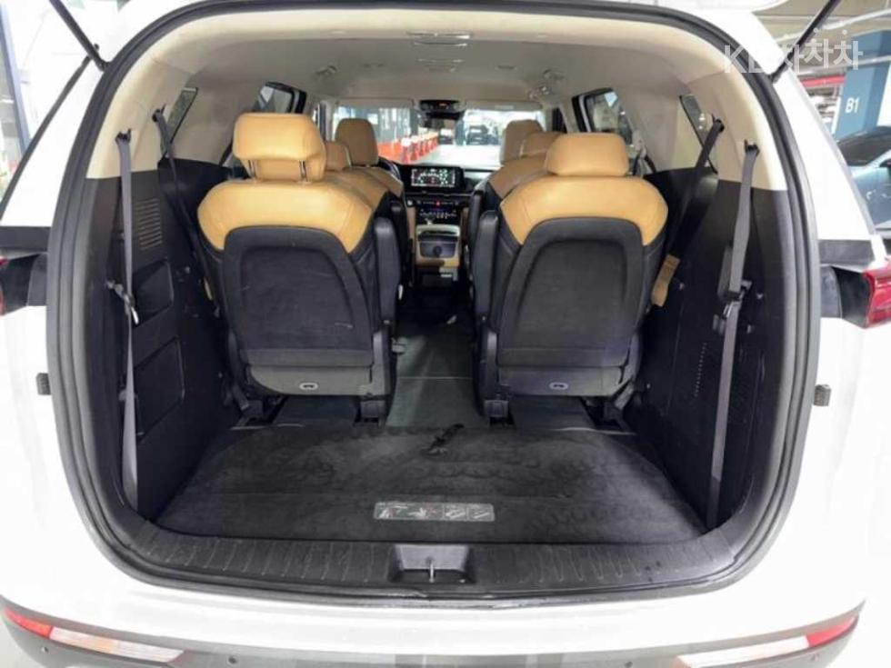 Kia Carnival — miniaturë 18