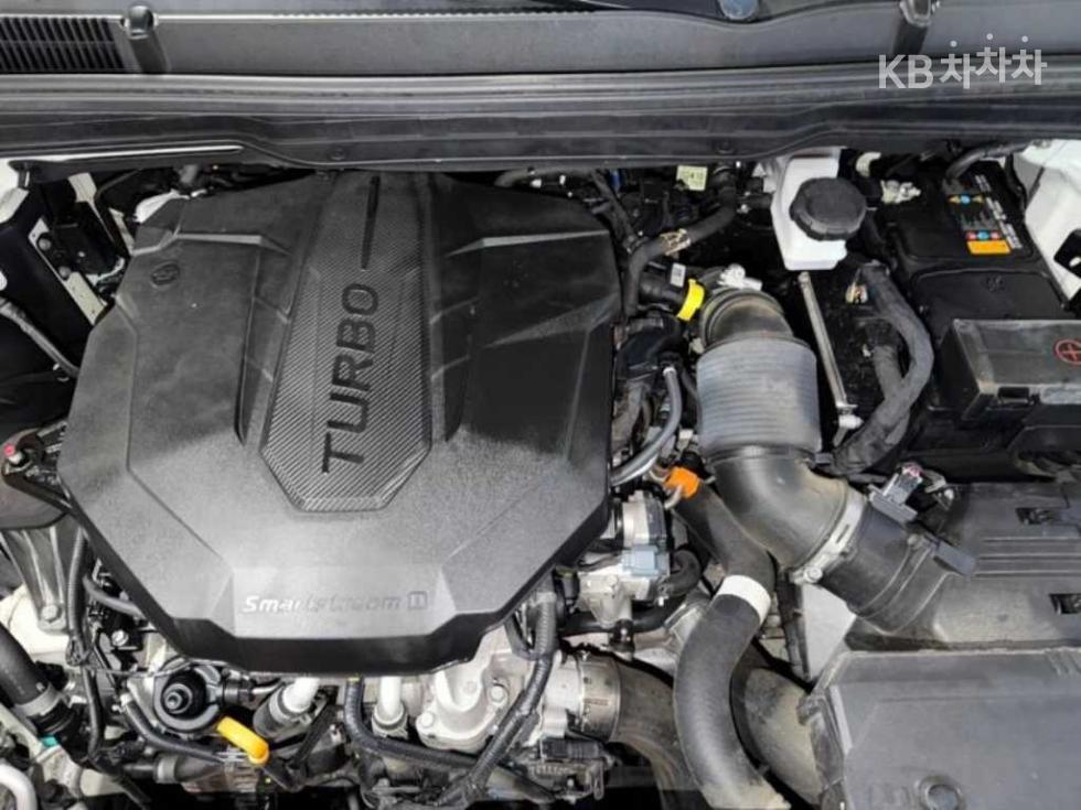 Kia Carnival — miniaturë 19