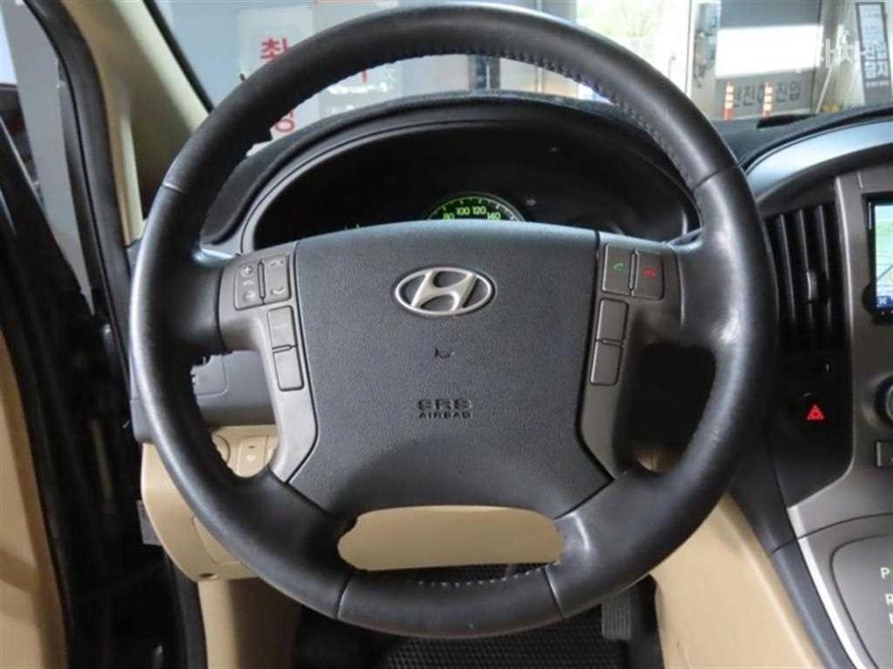 Hyundai Starex — miniaturë 15
