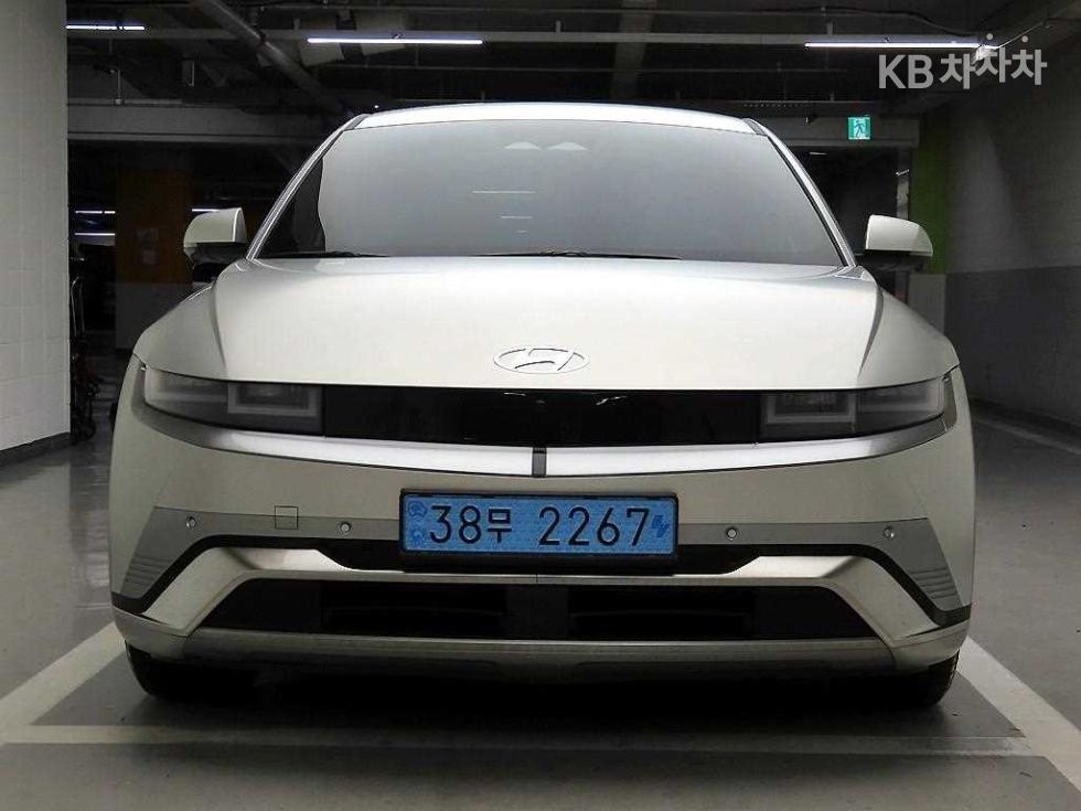 현대 더 2024년식 현대 더 뉴 아이오닉5(NE) 롱레인지 프레스티지