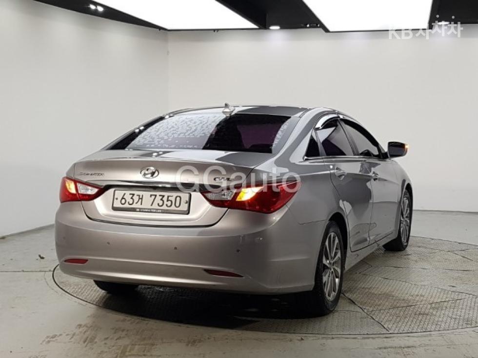 Hyundai Sonata — miniaturë 4