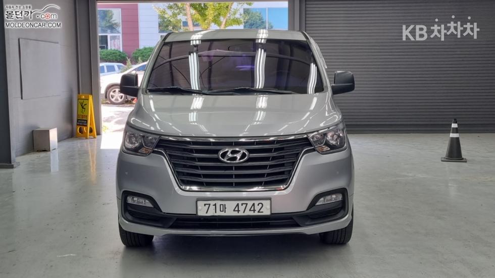 Hyundai Starex — miniaturë 3