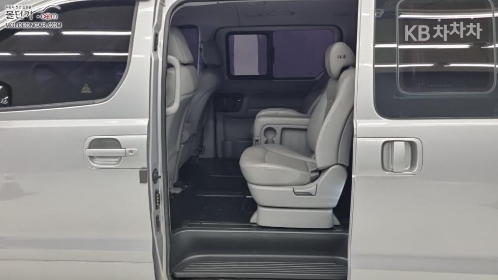 Hyundai Starex — miniaturë 10