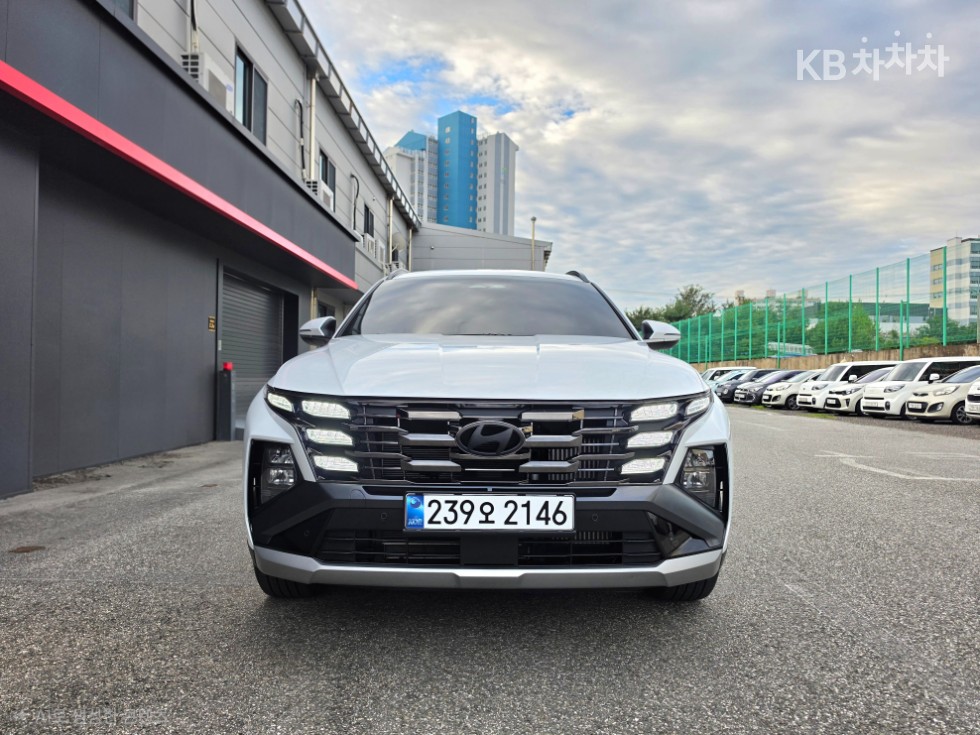 Hyundai Premium — фото 3