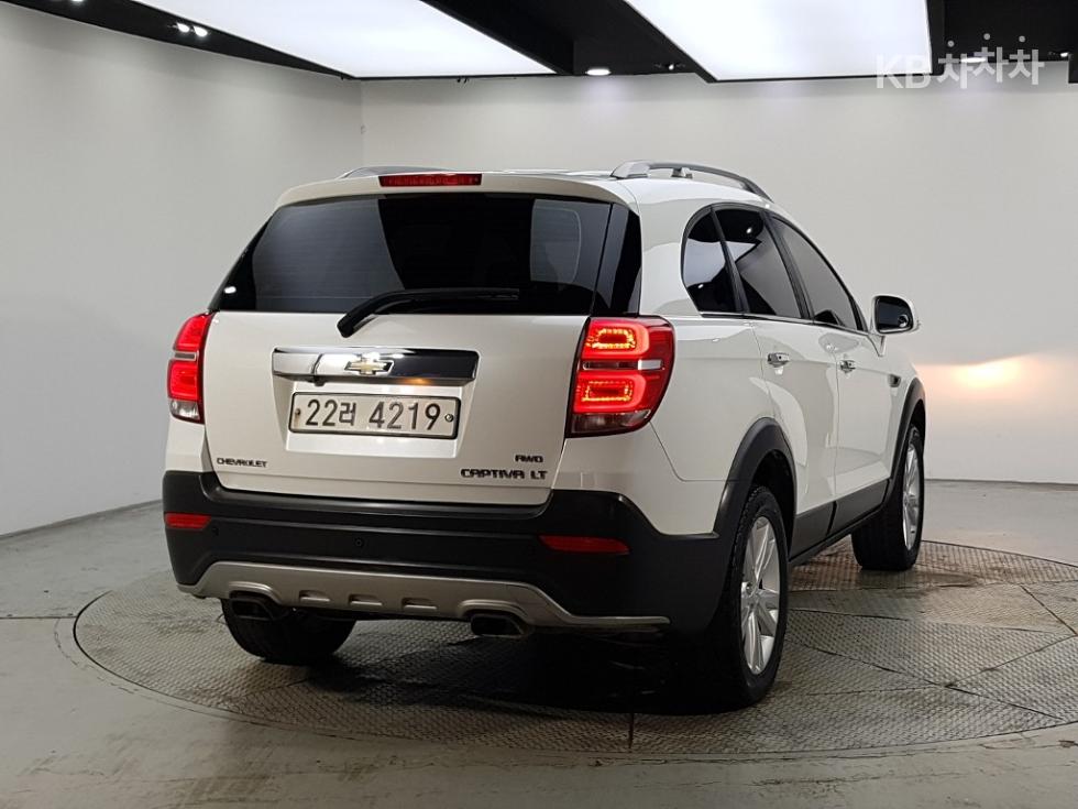 Chevrolet Captiva — miniaturë 4