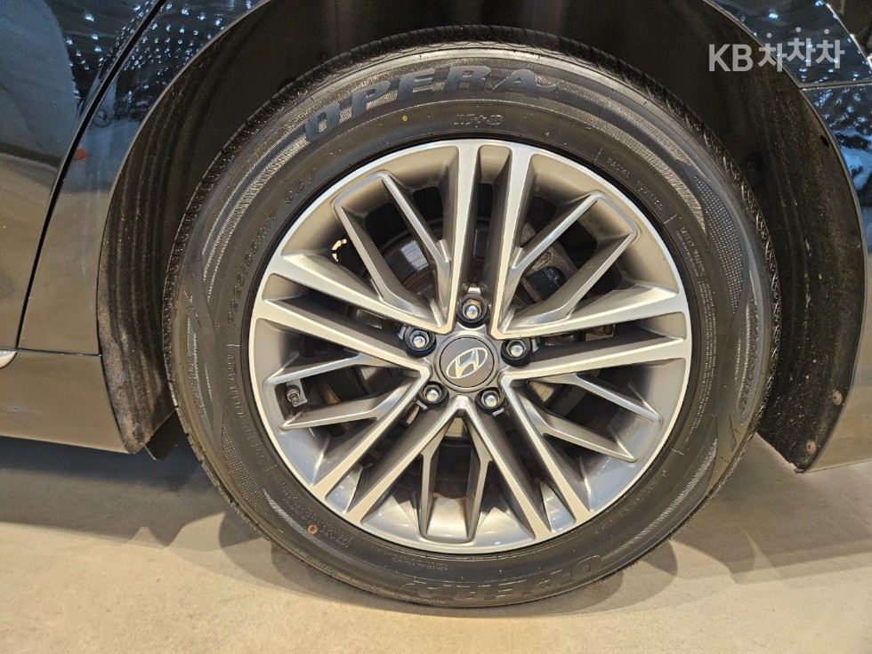 Hyundai Grandeur — miniaturë 7