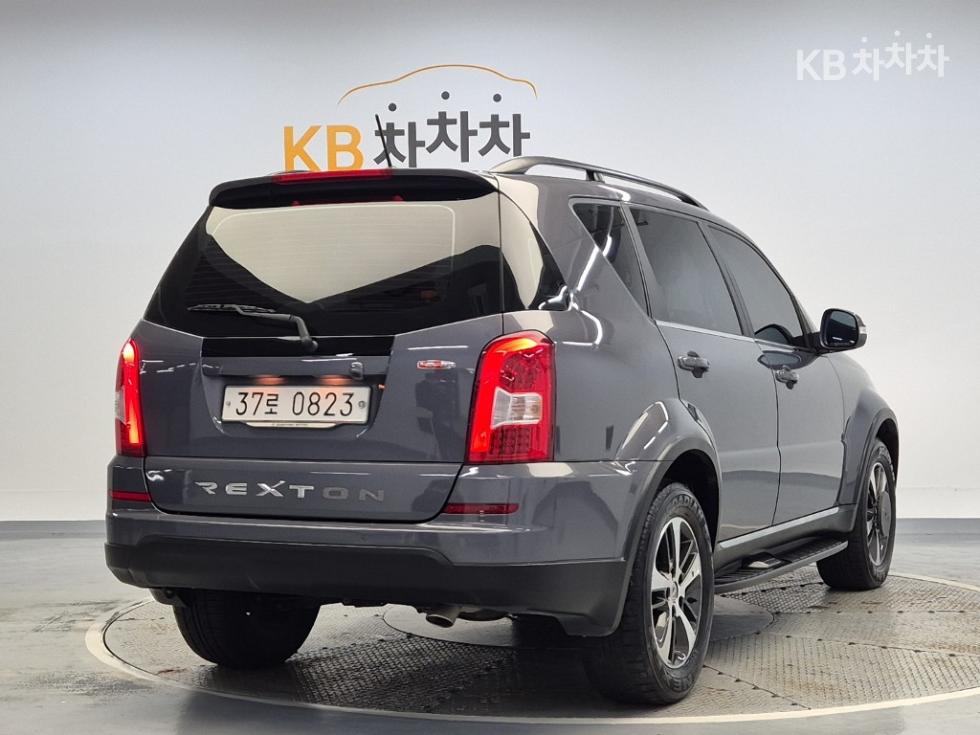 SsangYong Rexton — miniaturë 3