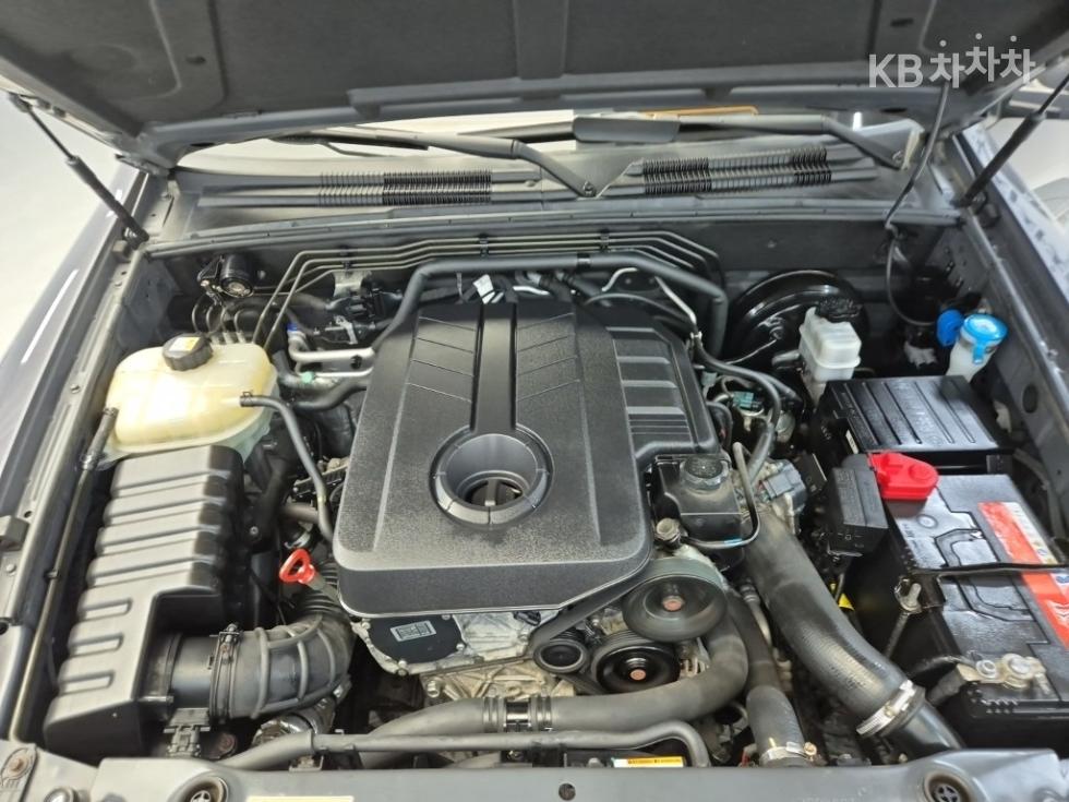 SsangYong Rexton — miniaturë 5