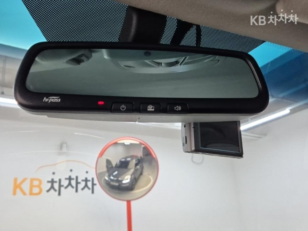 SsangYong Rexton — miniaturë 18