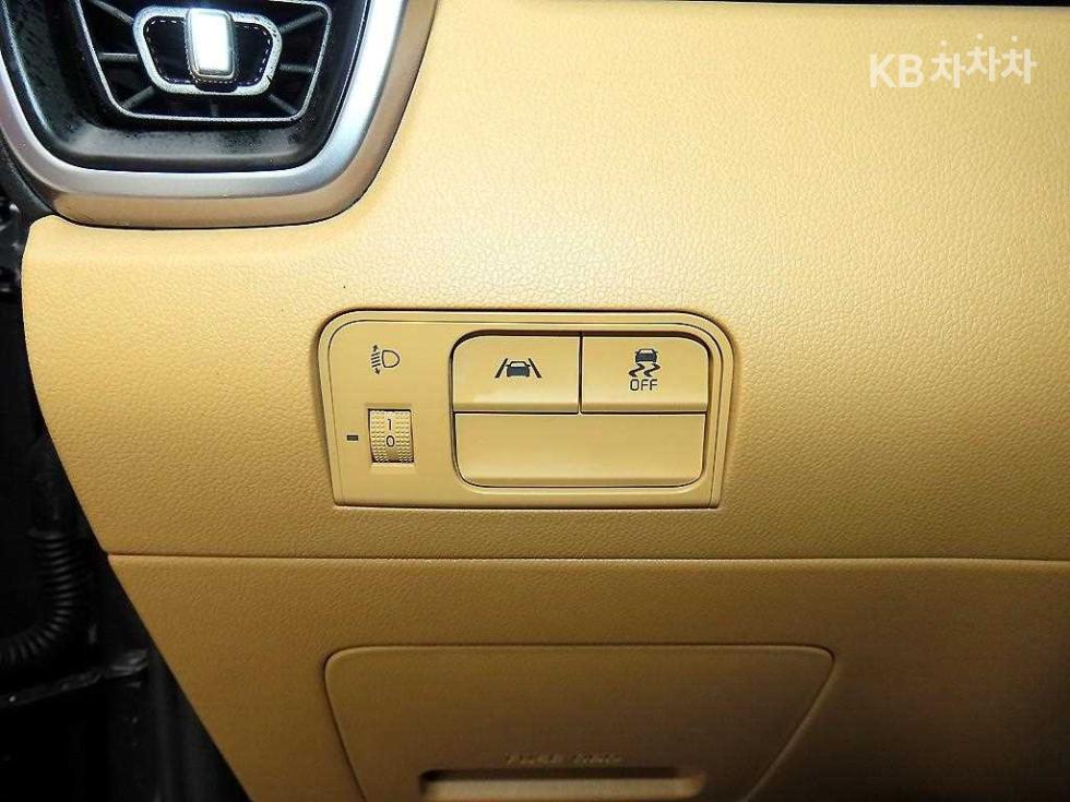 Kia Sorento — miniaturë 11