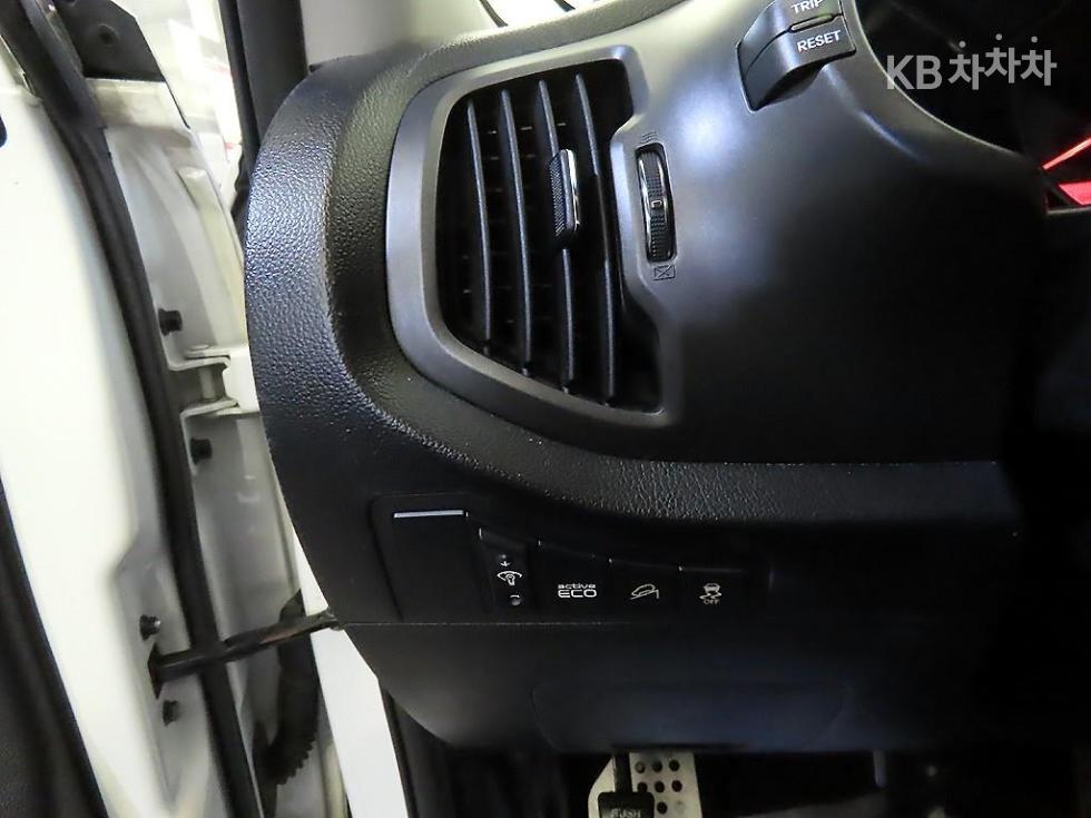 Kia Sportage — miniaturë 15