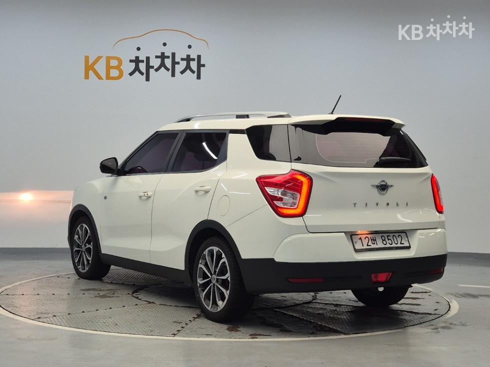 SsangYong Tivoli — miniaturë 2