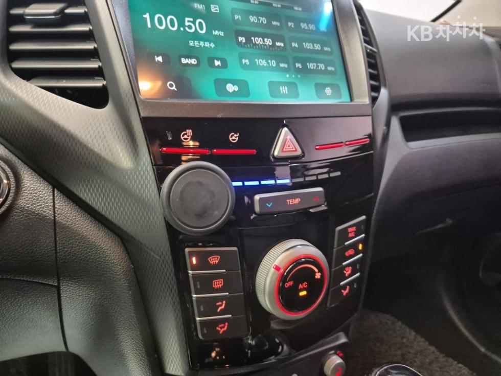SsangYong Tivoli — miniaturë 15