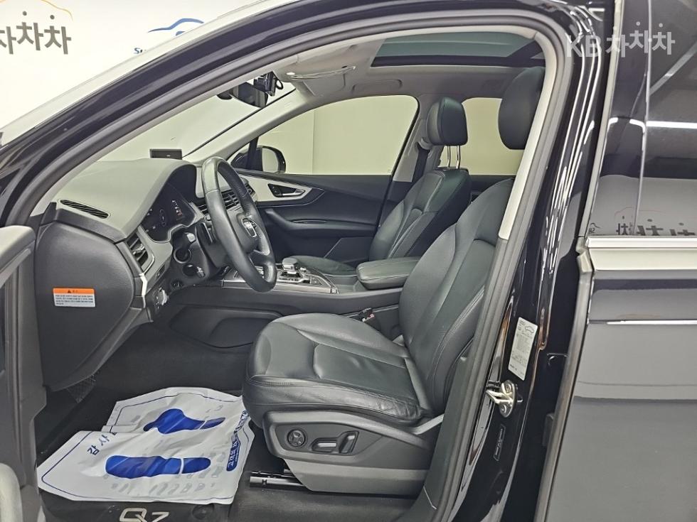 Audi Q7 — miniaturë 11