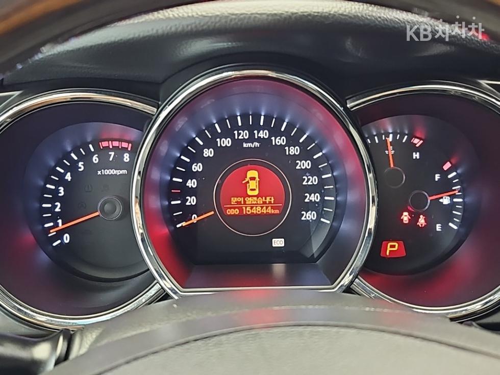 Kia K5 — miniaturë 6