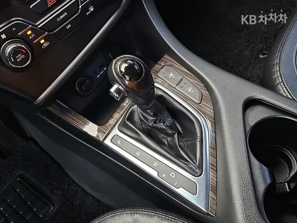 Kia K5 — miniaturë 8