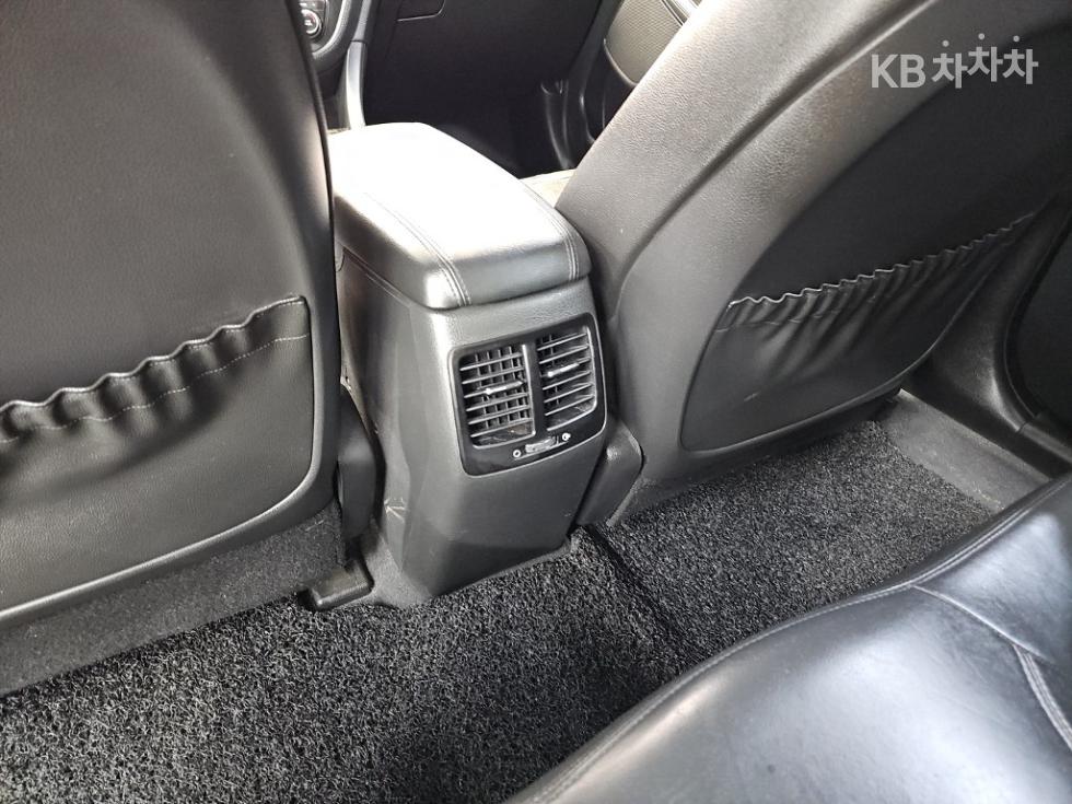 Kia K5 — miniaturë 13