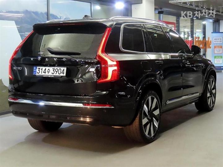Volvo XC90 — miniaturë 4