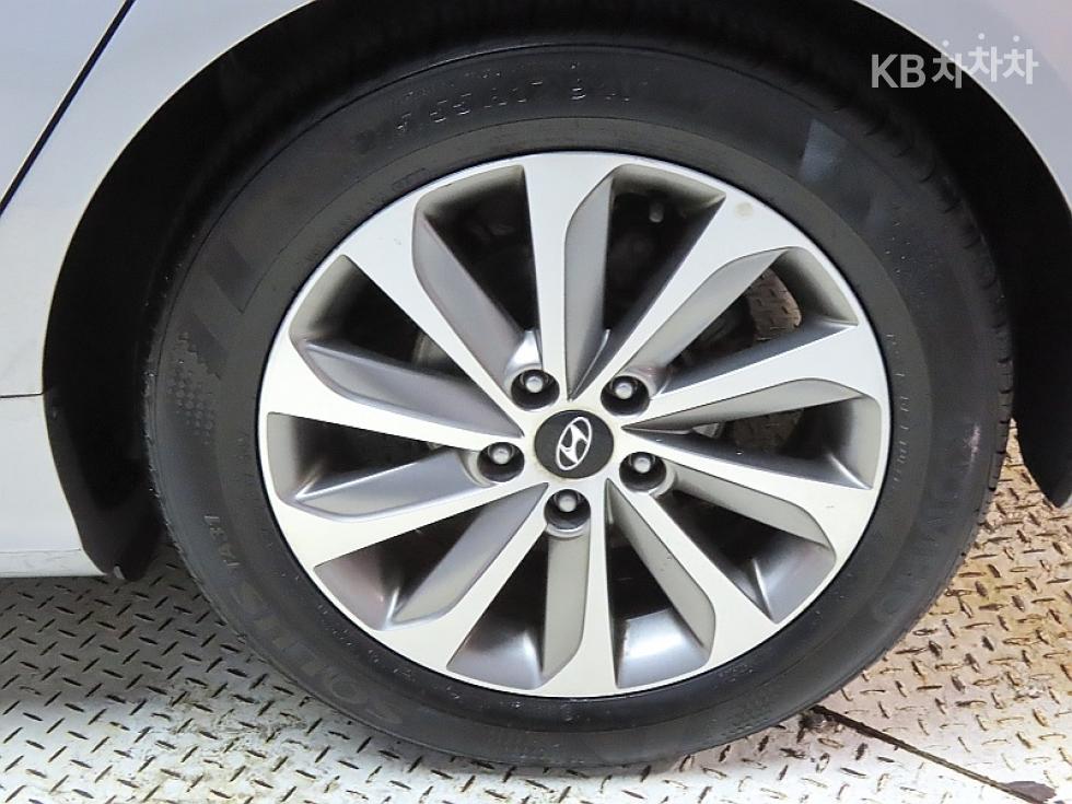 Hyundai Sonata — miniaturë 20