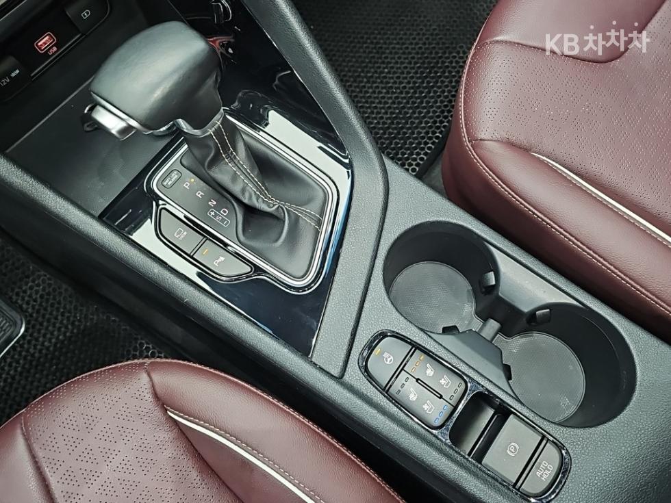 Kia Niro — miniaturë 8