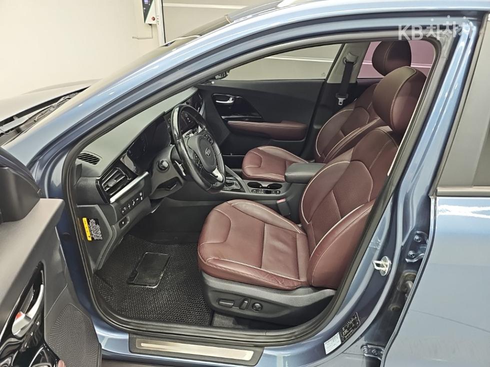 Kia Niro — miniaturë 11