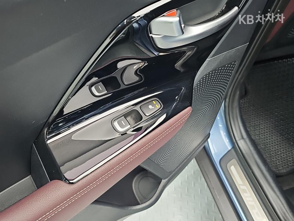 Kia Niro — miniaturë 13