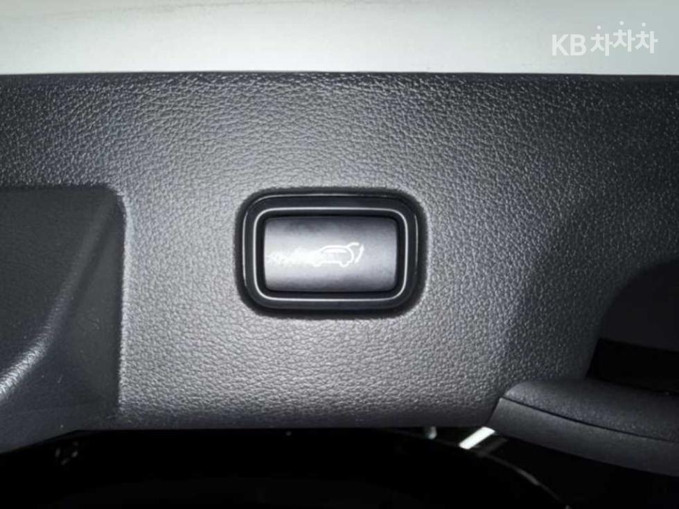 Kia Sportage — miniaturë 18
