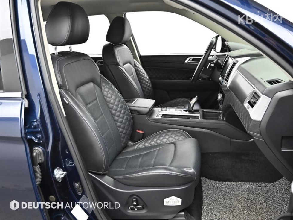 SsangYong Rexton — miniaturë 10