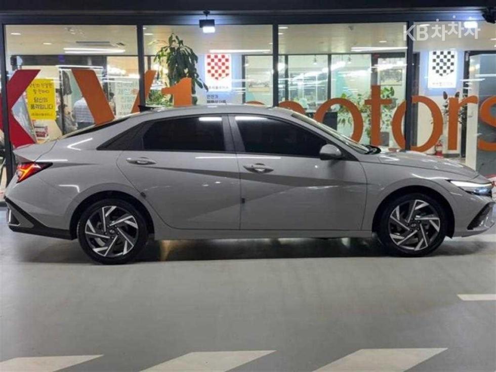 Hyundai Avante — miniaturë 3