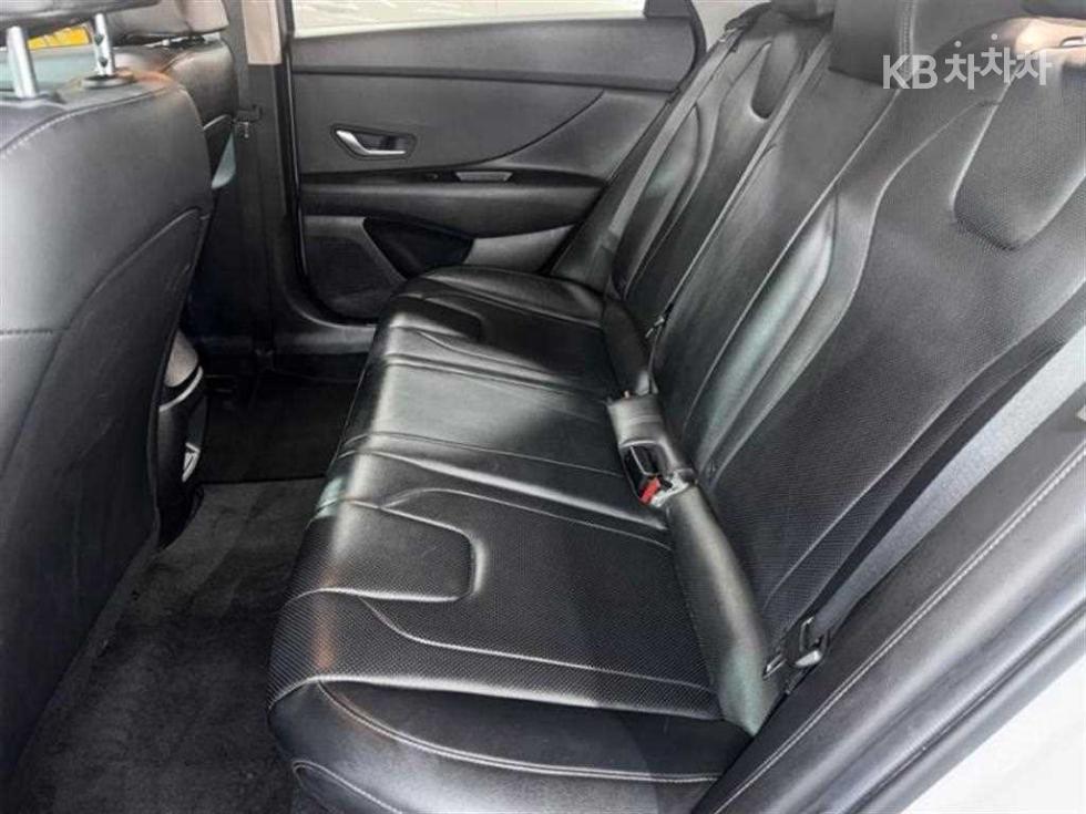 Hyundai Avante — miniaturë 7