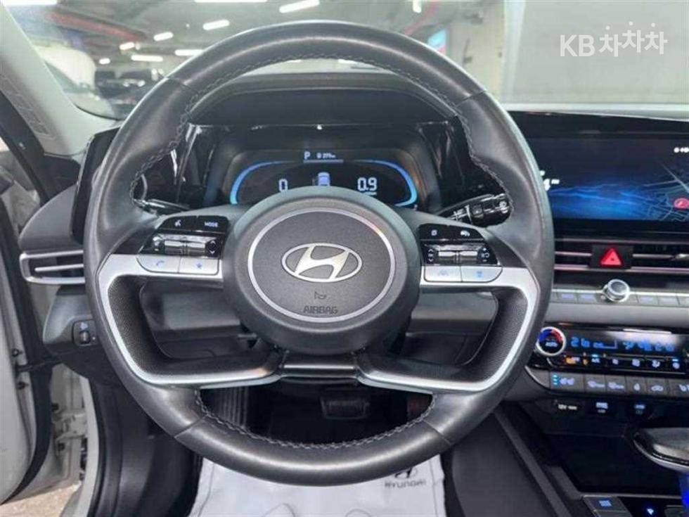Hyundai Avante — miniaturë 8