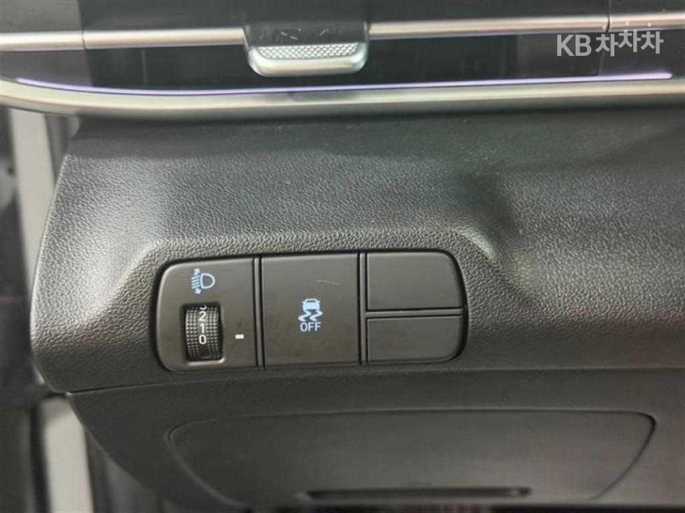 Hyundai Avante — miniaturë 14