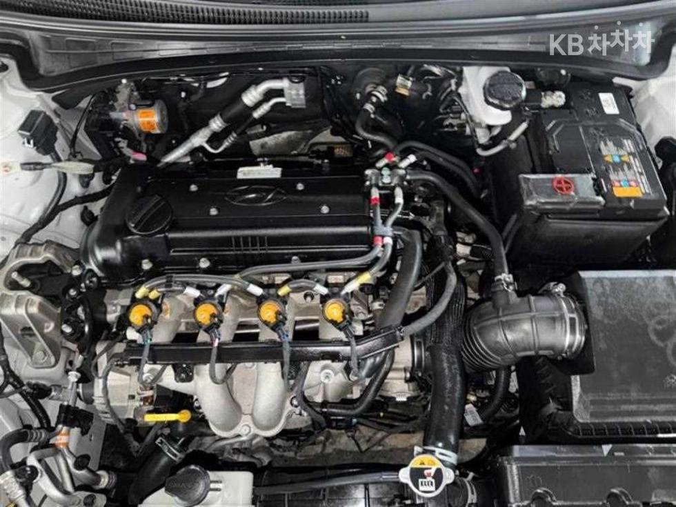 Hyundai Avante — miniaturë 18