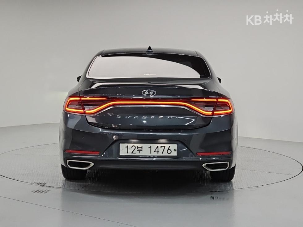 Hyundai Grandeur Premium Special — фото 3