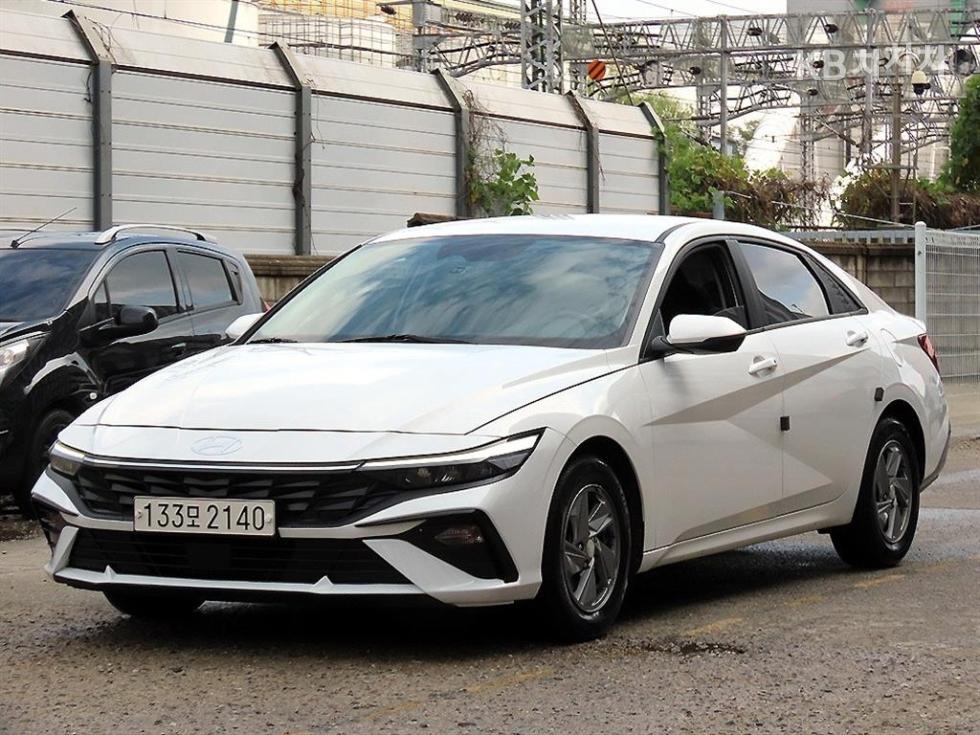 Hyundai Avante Smart — фото 2