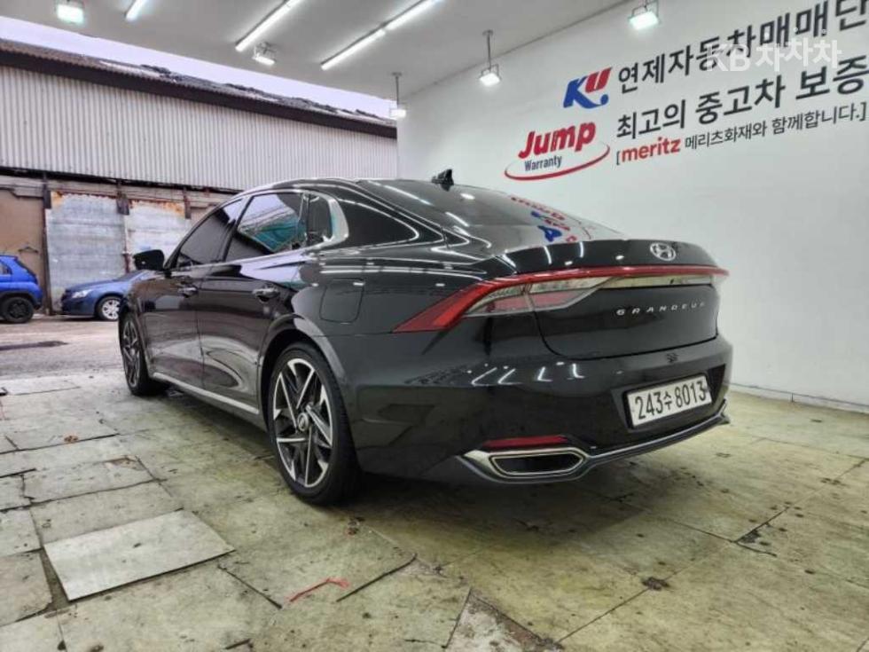 Hyundai Grandeur EXCLUSIVE — фото 2