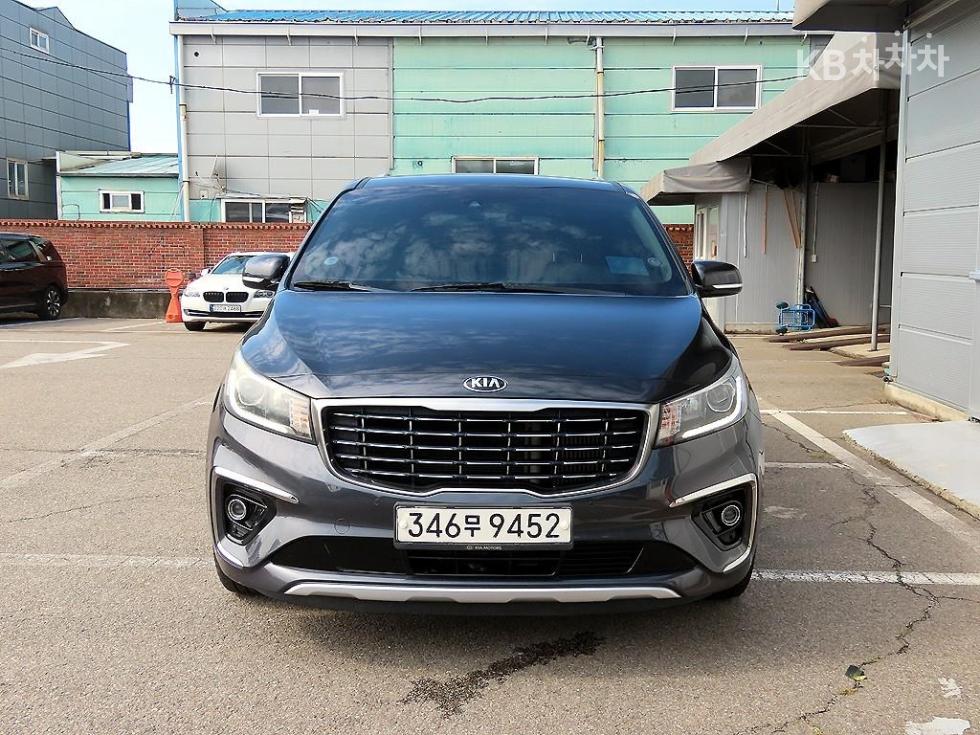 Kia Carnival PRESTIGE — фото 1